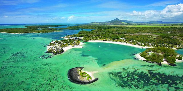 Inter hotel helicopter transfer in mauritius (7)
